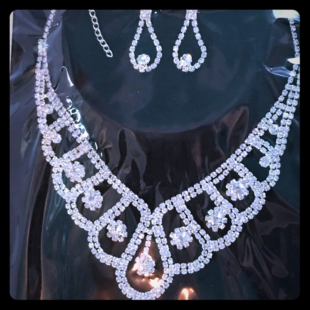 Necklace set